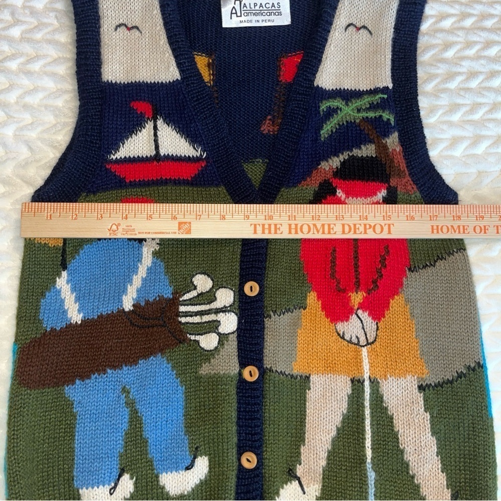Alpacas Americana Golf Themed Knit Vest - Multicolor one size - Picture 8 of 11